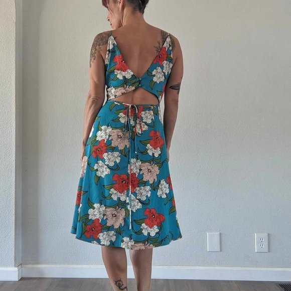 Lulu's 'Country Club' Teal Wrap Dress - NWOT - S - Picture 1 of 5